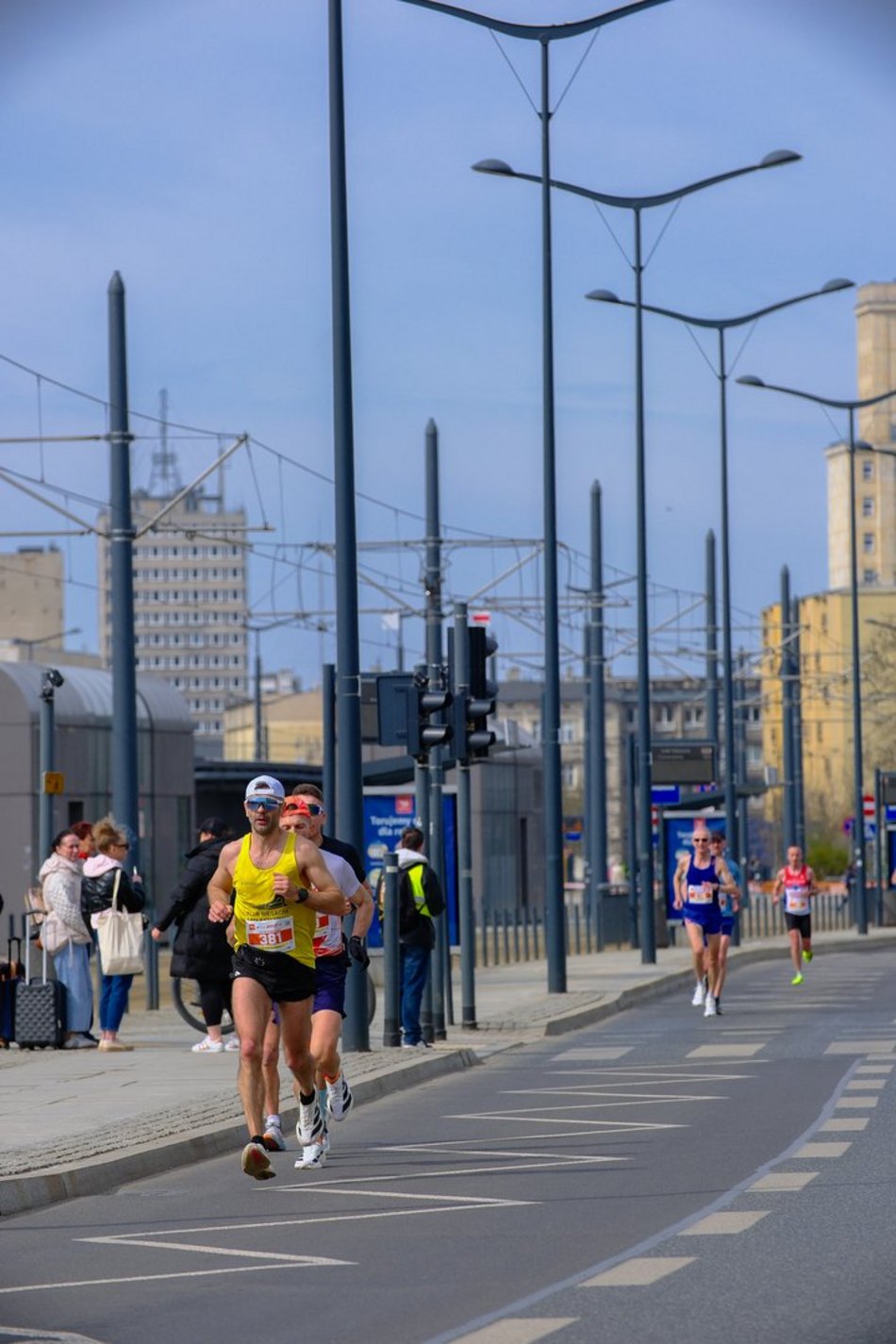 Łódź. DOZ Maraton Łódź 2026. Brałeś udział w biegu? Odszukaj się w galerii i zapisz na pamiątkę!