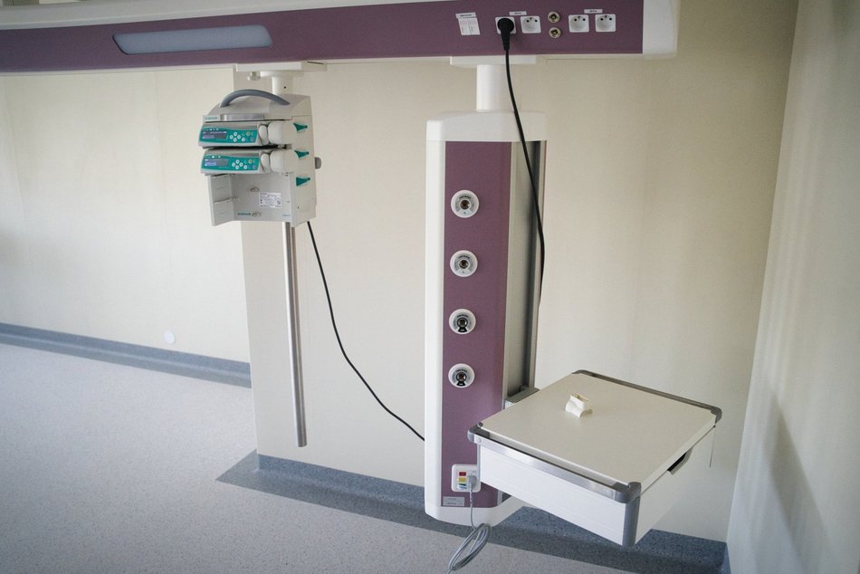Łódź. Oddział Neurochirurgii w Szpitalu Kopernika w Łodzi po remoncie