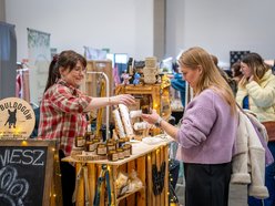 Łódź. Targi Rzeczy Wyjątkowych w hali Expo Łódź. Biżuteria, plakaty, dekoracje i więcej