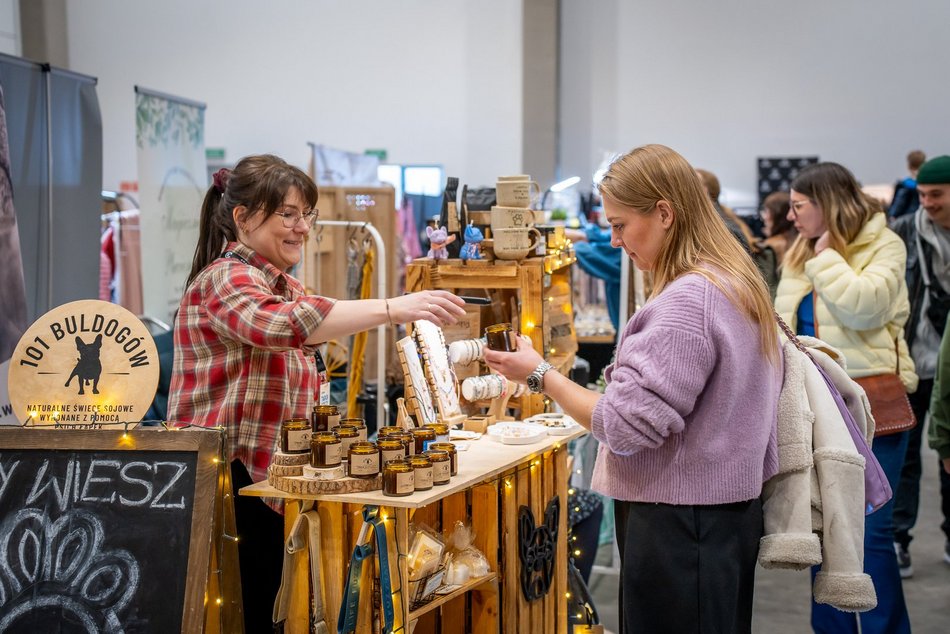 Łódź. Targi Rzeczy Wyjątkowych w hali Expo Łódź. Biżuteria, plakaty, dekoracje i więcej