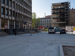 Plac Komuny Paryskiej w remonecie