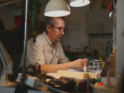 W Łodzi powstają lalki do filmu animowanego „Jeleń”. To opowieść o pięknie i kruchości natury