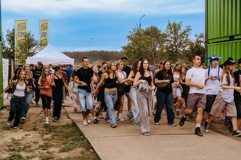 Łódź Summer Festival 2025 wystartował! Otwarcie bram i tłumy biegnące pod scenę!