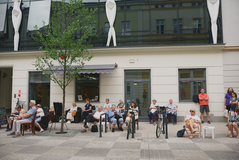 Łódź. Włókiennicza Unplugged. Muzyka soul i pop w wykonaniu Małgorzaty Szymczak