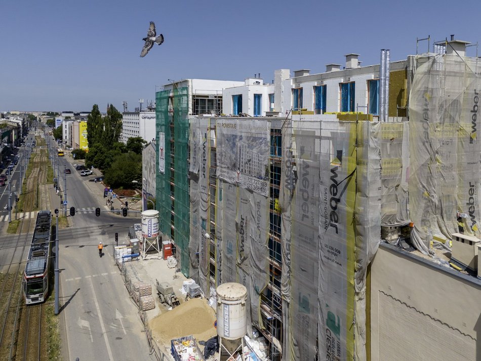 Budowa Białej Kamienicy u zbiegu Zachodniej i Więckowskiego