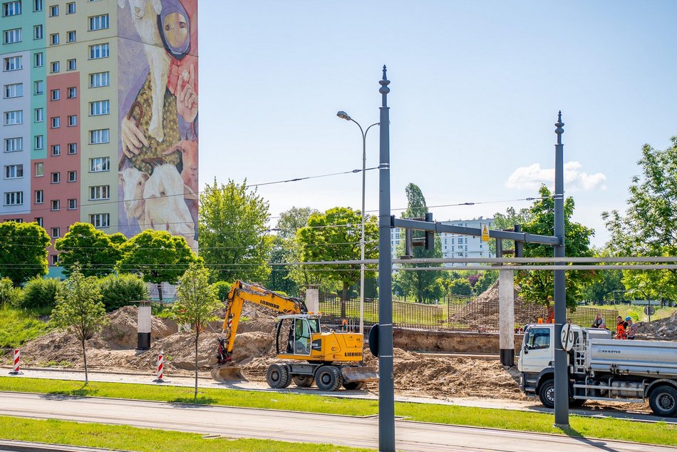 Budowa kładek nad Wyszyńskiego w Łodzi. Najnowsze postępy i zmiany w ruchu