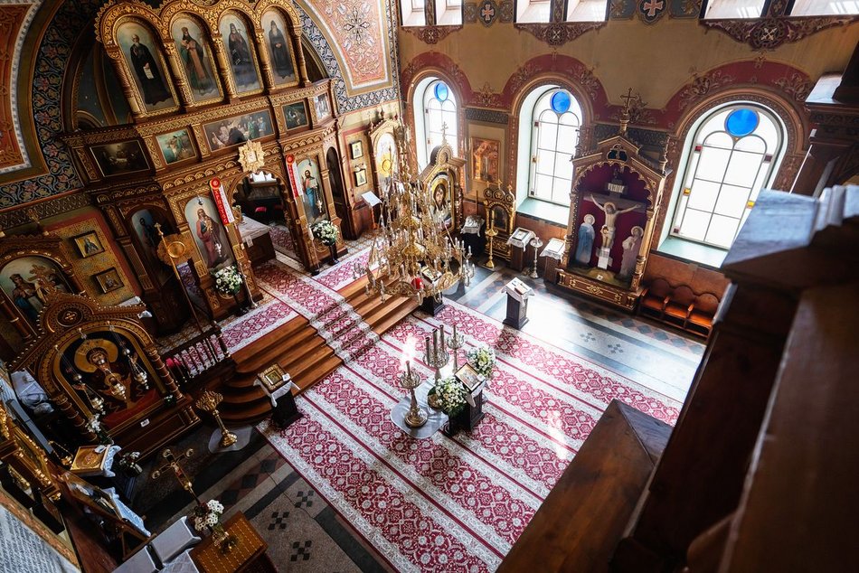 Łódź. Cerkiew w Łodzi zachwyci każdego. Widziałeś, jak zjawiskowo wygląda w środku?