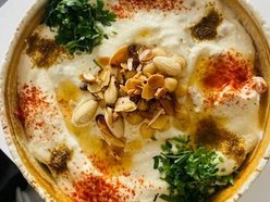 Łódź. Gdzie zjeść autorski hummus w Łodzi? Saji's, Little Beirut, Cud Miód Fabryczna i Zielona