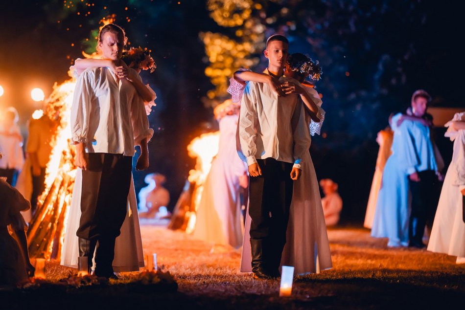 Łódź. Noc Świętojańska w Ogrodzie Botanicznym w Łodzi. Pełno magii, tańca i niezwykłych rytuałów