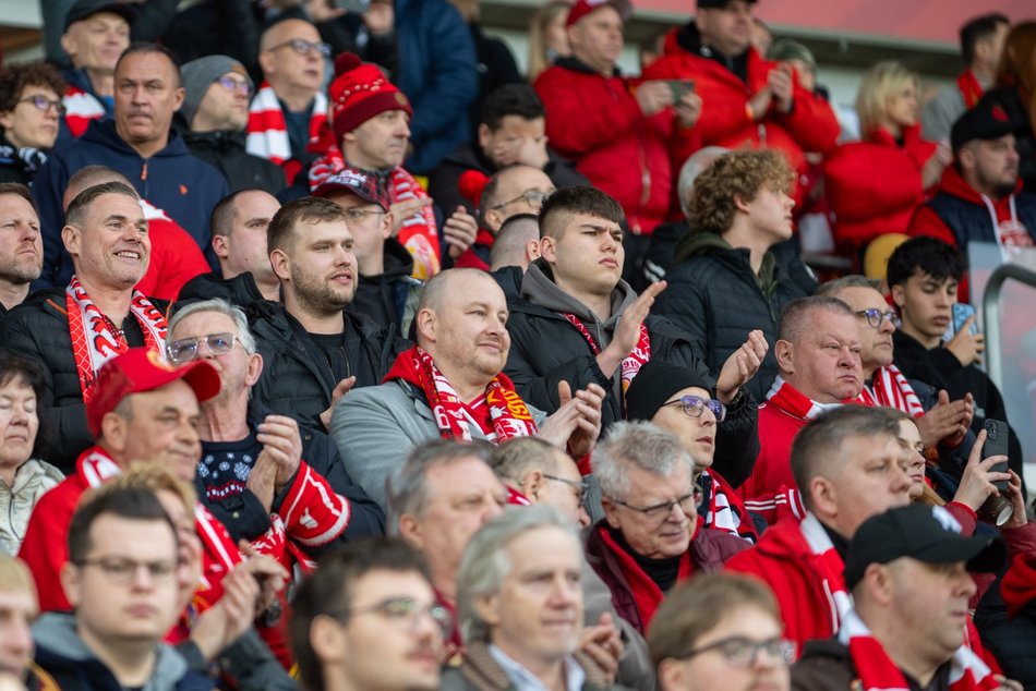 Łódź. Kibice na meczu Widzewa Łódź z Górnikiem Zabrze. Byłeś/aś? Znajdź się w galerii!