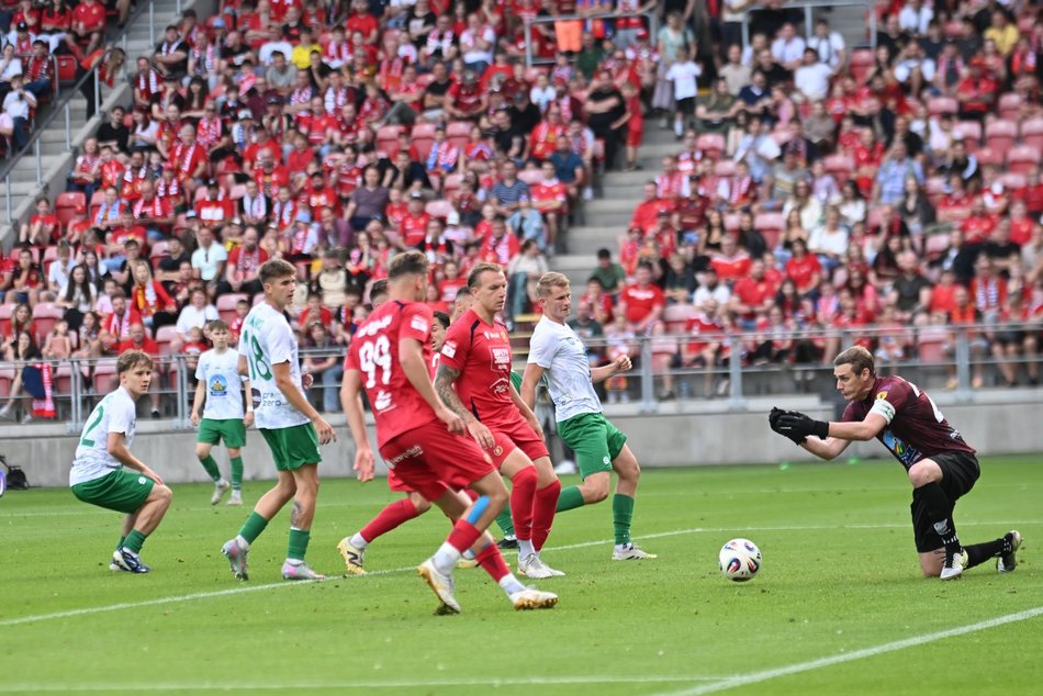 Łódź. Co słychać w Widzewie Łódź? Pierwsze pożegnania, przygotowania i start nowego sezonu