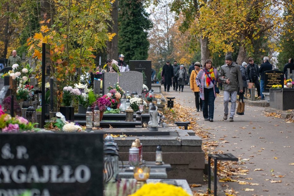 Wyszukiwarka grobów w Łodzi. Znajdź grób na cmentarzu... przez internet