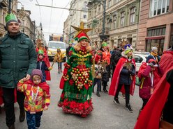 Orszak Trzech Króli w Łodzi. Tłumy łodzian świętowały w kolorowym pochodzie [ZDJĘCIA]