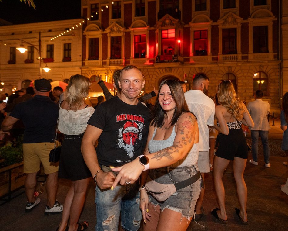 Łódź. Techno z okna Urzędu Miasta Łodzi. Rozgrzewka przed Paradą Wolności 2025!