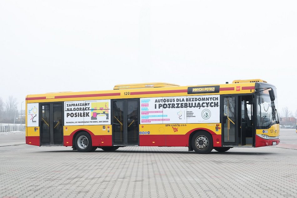 Łódź. Autobus dla osób w kryzysie bezdomności