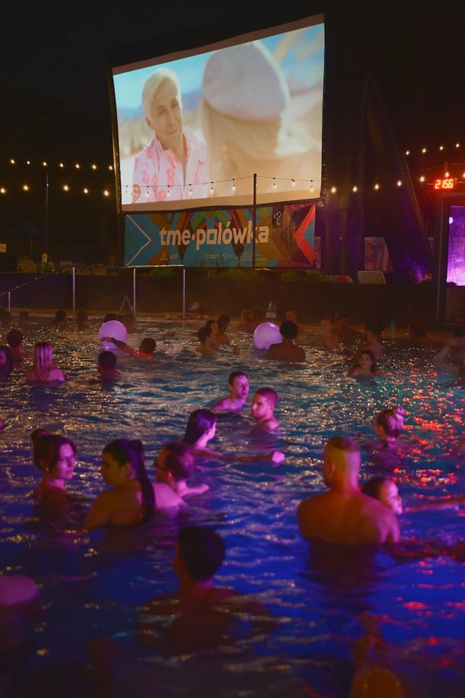 Łódź. Pink Party w Aquaparku Fala. To najbardziej różowa impreza w Łodzi