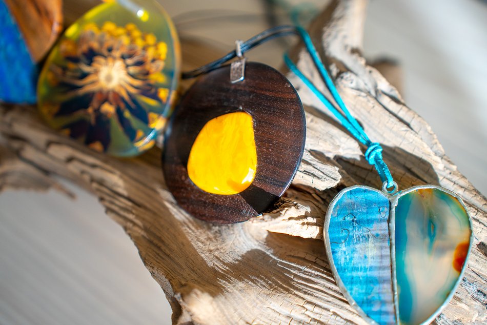 Zbigniew Derżyński i jego autorska biżuteria