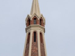 Kościół przy Sienkiewicza w Łodzi po remoncie. Jego wieże znów lśnią