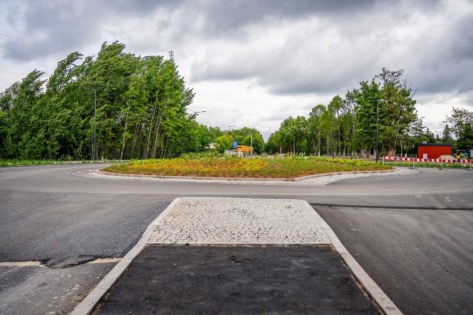 Łódź. Remont Szczecińskiej w Łodzi na finiszu. Wiemy, kiedy dojedziemy nią do trasy S14!
