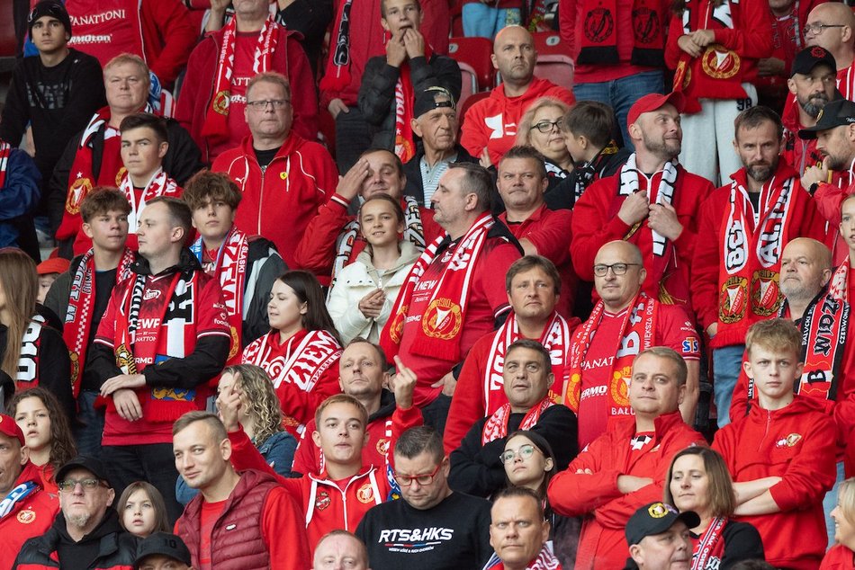 Łódź. Kibice na meczu Widzewa Łódź z Arką Gdynia. Byłeś/aś? Znajdź się w galerii!