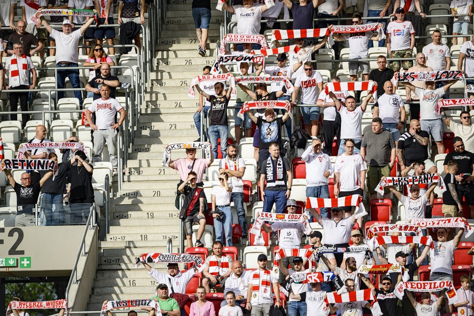 Kibice na meczu ŁKS Łódź z GKS Tychy. Odnajdź się w naszej galerii