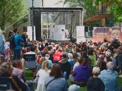 Łódź. Baśniowa Piotrkowska w Łodzi. Grupa Po OmacKu