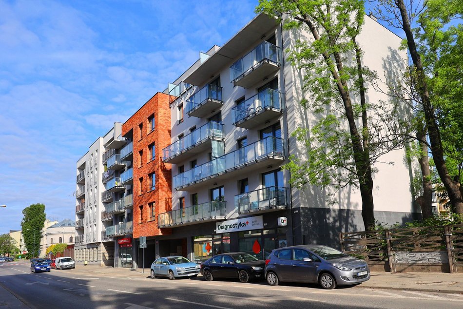 Łódź, budynki plomby pomiędzy kamienicami