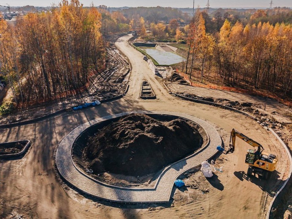Łódź. Ronda na ul. Kaczeńcowej w Łodzi