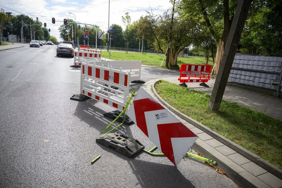Łódź. Remont Wioślarskiej w Łodzi rozpoczęty. Będzie nowa jezdnia, chodniki i parkingi