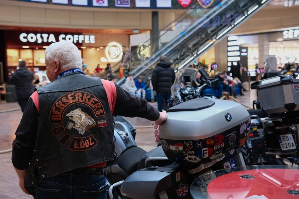 Łódź. WOŚP 2026 w Łodzi wystartował w Manufakturze! Zobacz te wspaniałe motocykle i bolidy