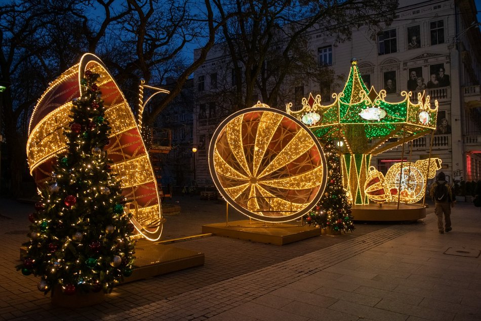 Ялинка на Piotrkowskiej вже готова до свят