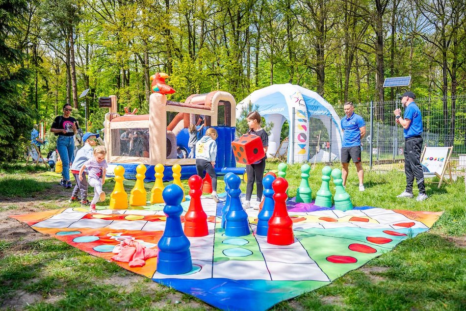 Łódź. Piknik w Arturówku. Łodzianie rozpoczęli majówkę 2025 nad wodą