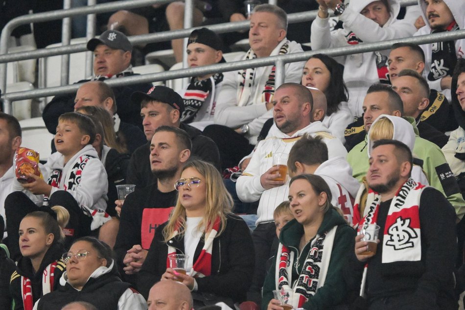Kibice na meczu ŁKS Łódź z Polonią Warszawa. Byłeś/aś tam? Znajdź się w galerii!