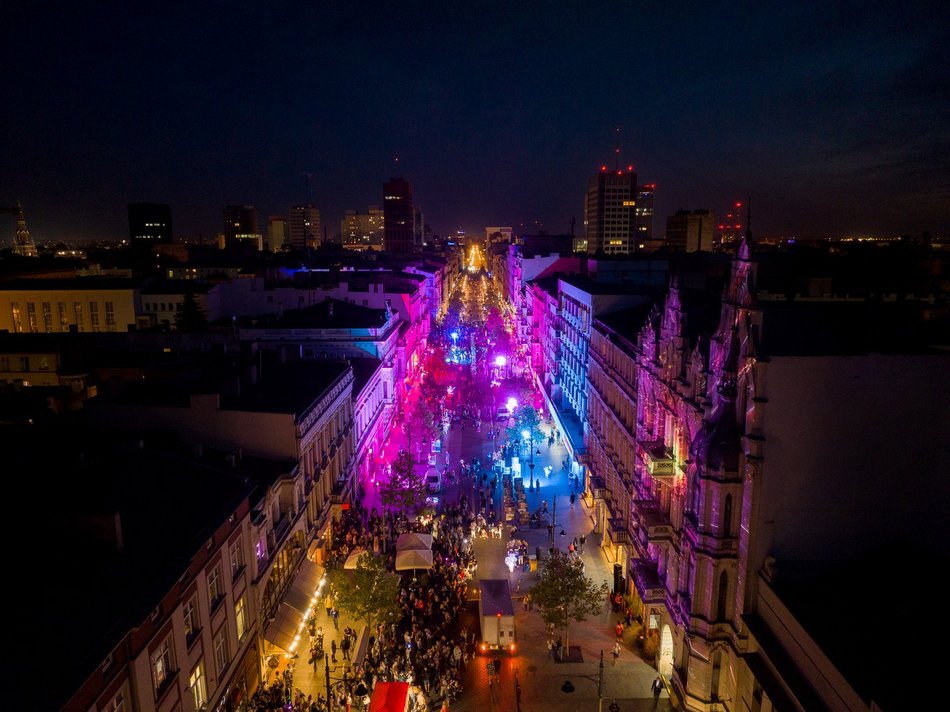 festiwal światła w Łodzi z lotu ptaka