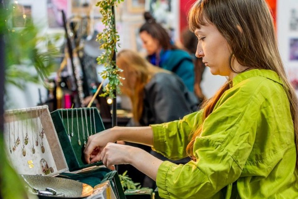 Łódź. Mikołajkowe Targi Sztuki już na OFF Piotrkowska w Łodzi. Jeszcze zdążysz kupić prezenty!