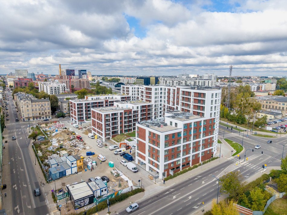 Łódź. Nowe Centrum Łodzi rośnie w oczach! Zobacz wielką budowę przy Tuwima z lotu ptaka