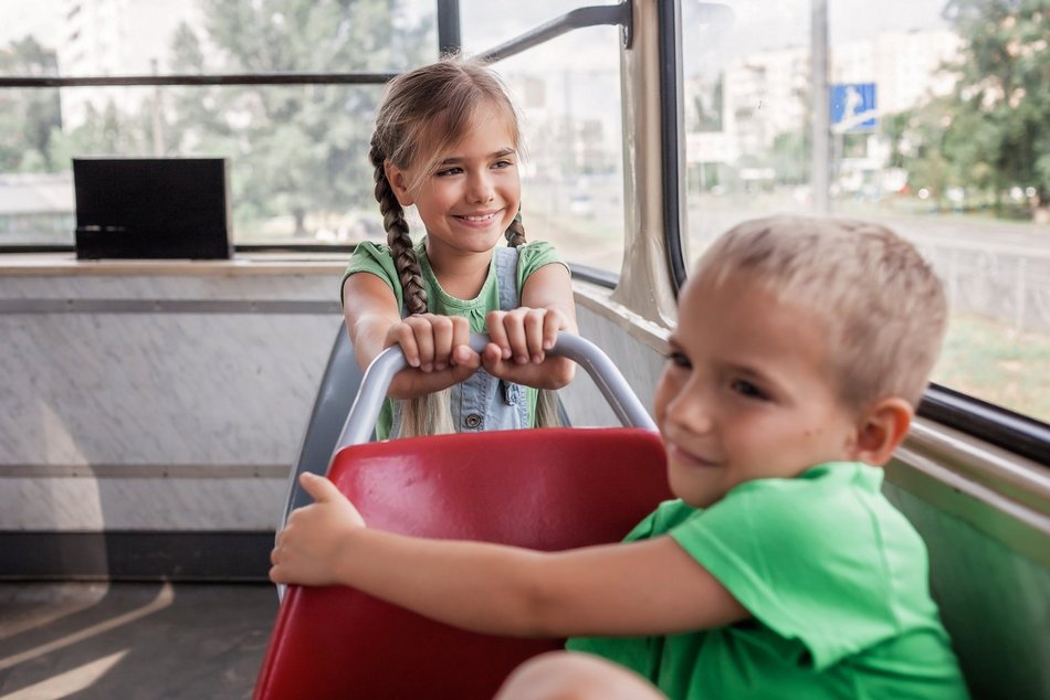 Łódź. Dzieci w Tramwaju