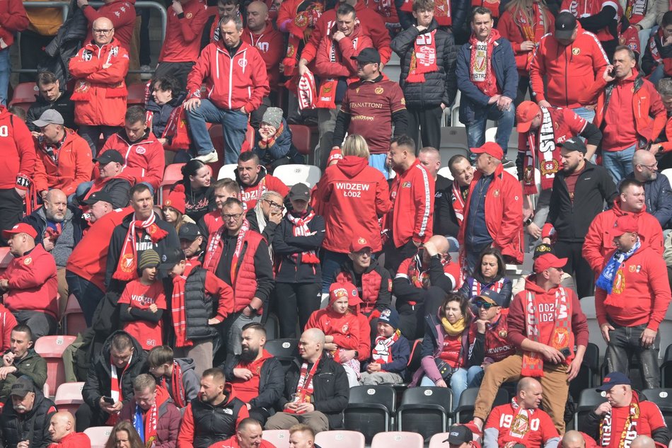 Łódź. Kibice na meczu Widzew Łódź - Bruk-Bet Termalica Nieciecza. Byłeś/aś? Znajdź się w galerii!