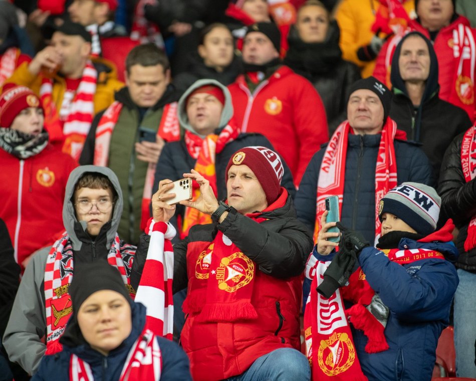 Kibice na meczu Widzew Łódź - Raków Częstochowa