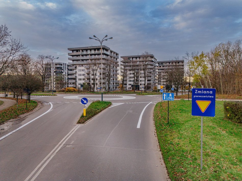 Łódź. Rondo na Radiostacji. Obowiązuje nowa organizacja ruchu