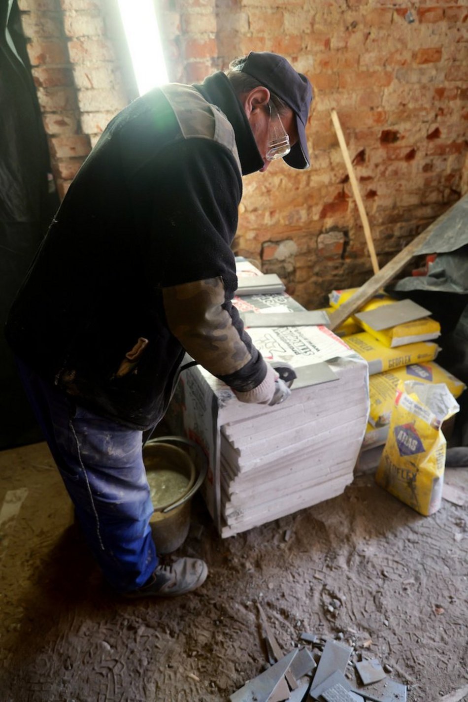 Łódź. Metamorfoza ruiny przy Włókienniczej