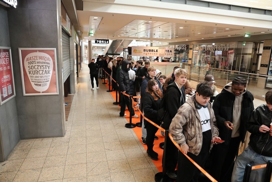 Popeyes w Łodzi otwarty! Tłum czekał nawet kilkanaście godzin