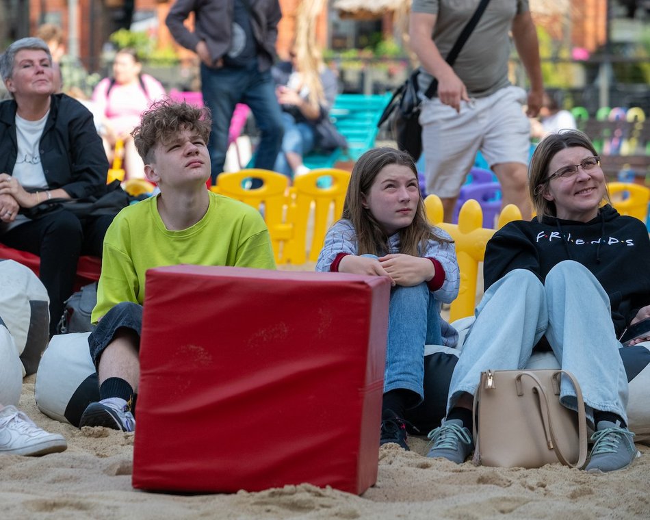 Łódź. Sławosz Uznański-Wiśniewski w kosmosie! Łodzianie oglądali start na Astropikniku w Manufakturze