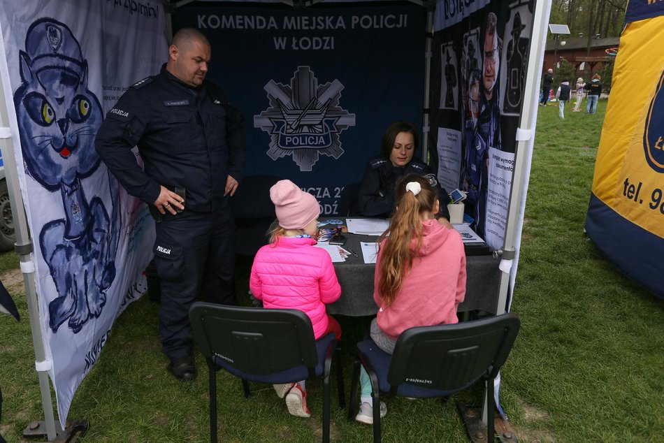Rodzinny piknik w Arturówku. Kurs udzielania pierwszej pomocy, warsztaty dla dzieci, pokaz ratownictwa medycznego