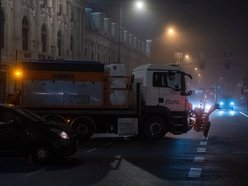 Łódź. Akcja zimna na ulicach Łodzi trwa. Aż 85 pługopiaskarek na drogach