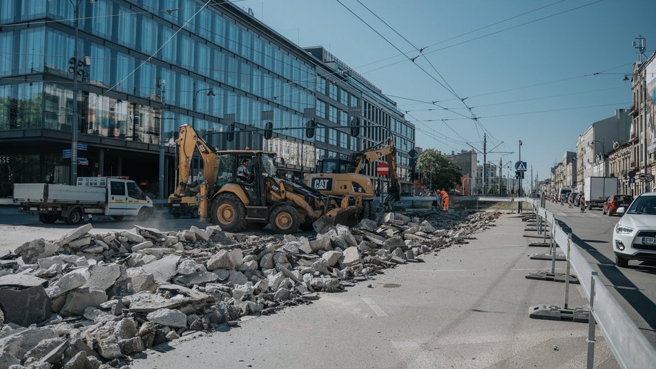 Łódź. Remont torowiska na Zachodniej. Ważne zmiany w ruchu przy Manufakturze