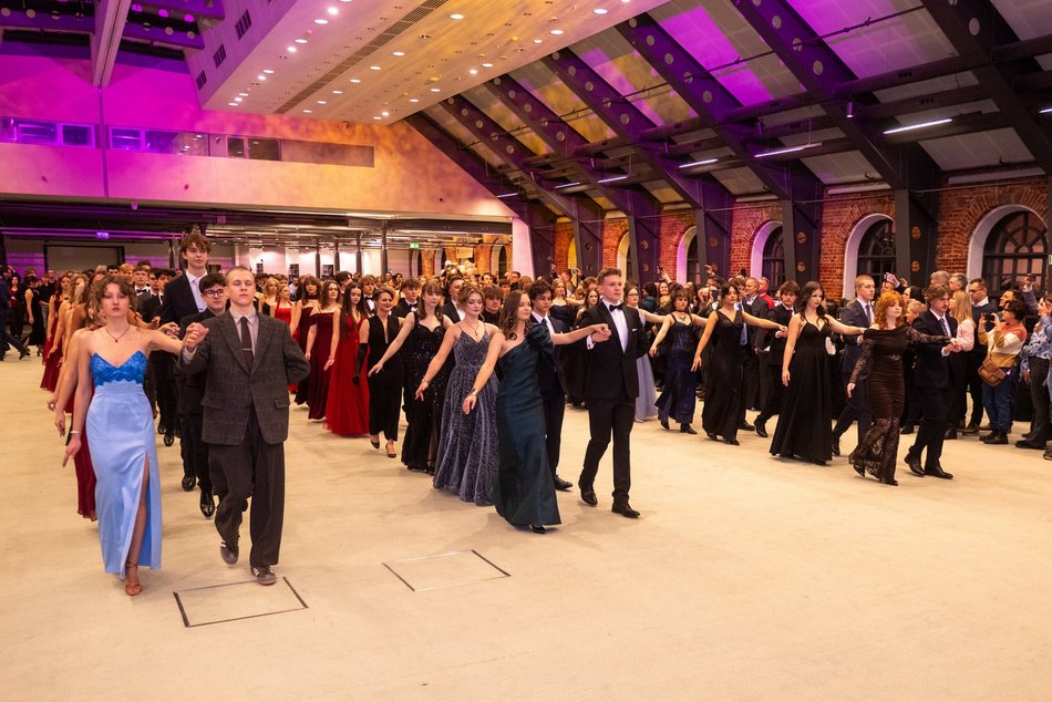 Łódź. Studniówka I LO w Łodzi