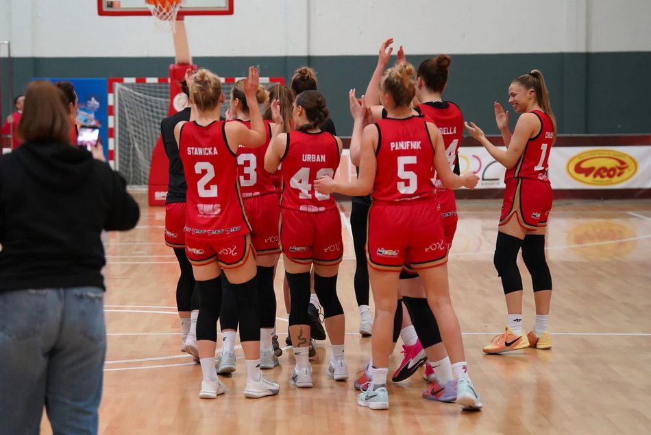 Łódź. Gdańsk nieszczęśliwy dla Widzewa Łódź. Minimalna porażka z Nautiqus Akademią Gortata