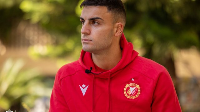 Widzew Łódź nie zwalnia tempa! Hiszpański obrońca dołącza do drużyny