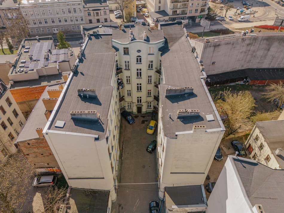 Łódź. Kamienica przy ul. Żeromskiego 36 w Łodzi